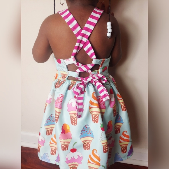 Coney Girl - Picture 5 of 5